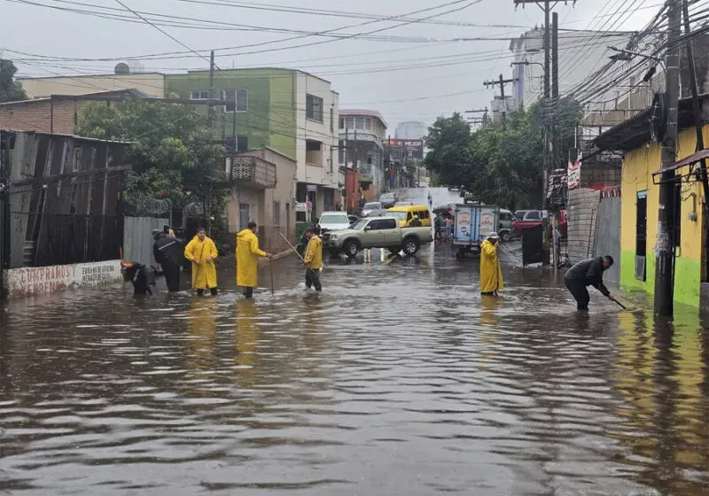 Extienden por 48 horas la alerta roja en Tegucigalpa ante riesgo de deslizamientos e inundaciones 1 lluvias tegucigalpa10.jpg