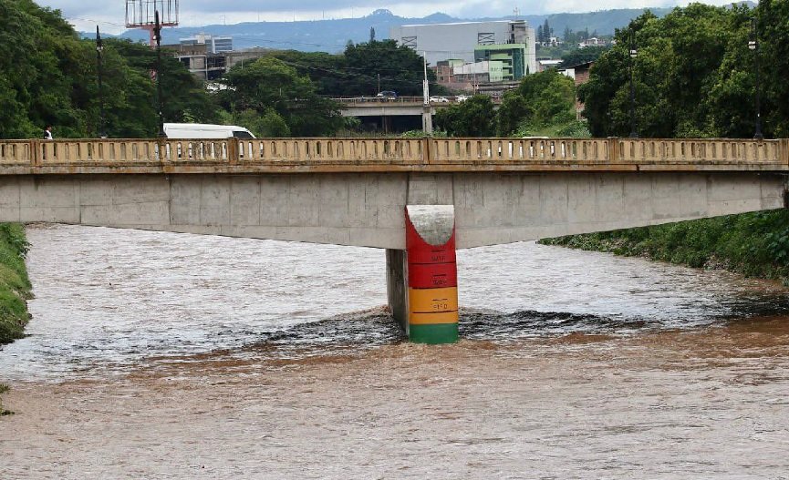 Declaran alerta roja en barrios y colonias del río Choluteca por saturación de suelos 1 rio Choluteca