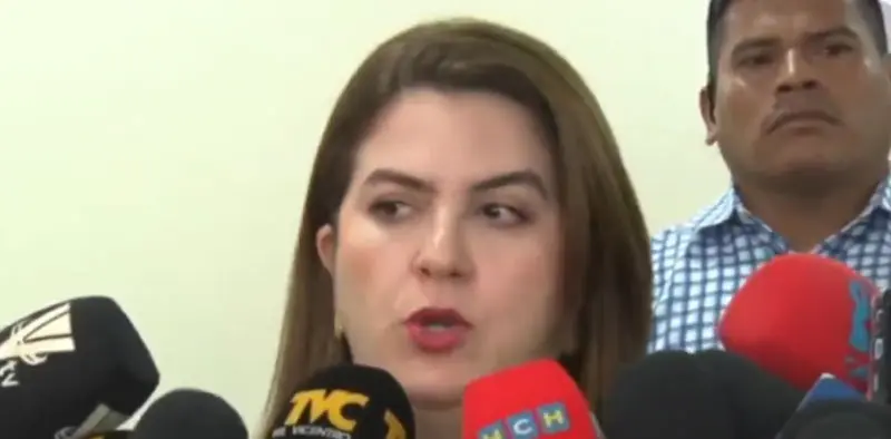 Cossette Lopez 19 de noviembre.jpg