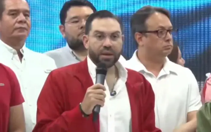 Cálix propone alianza opositora ante presiones del oficialismo 1 Jorge Calix conferencia de prensa.jpg