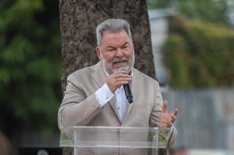 Roberto Contreras 3 1