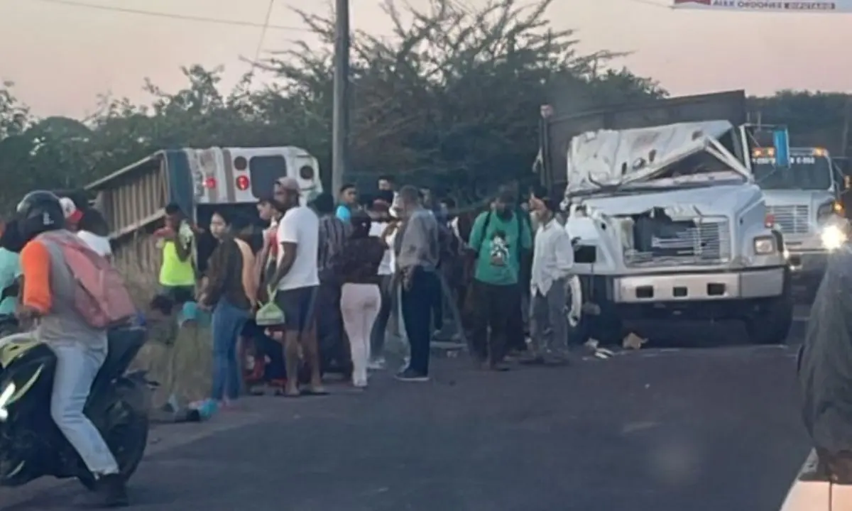 Choque entre bus y camión deja decena de heridos en Choluteca 1 accidente.jpg 1