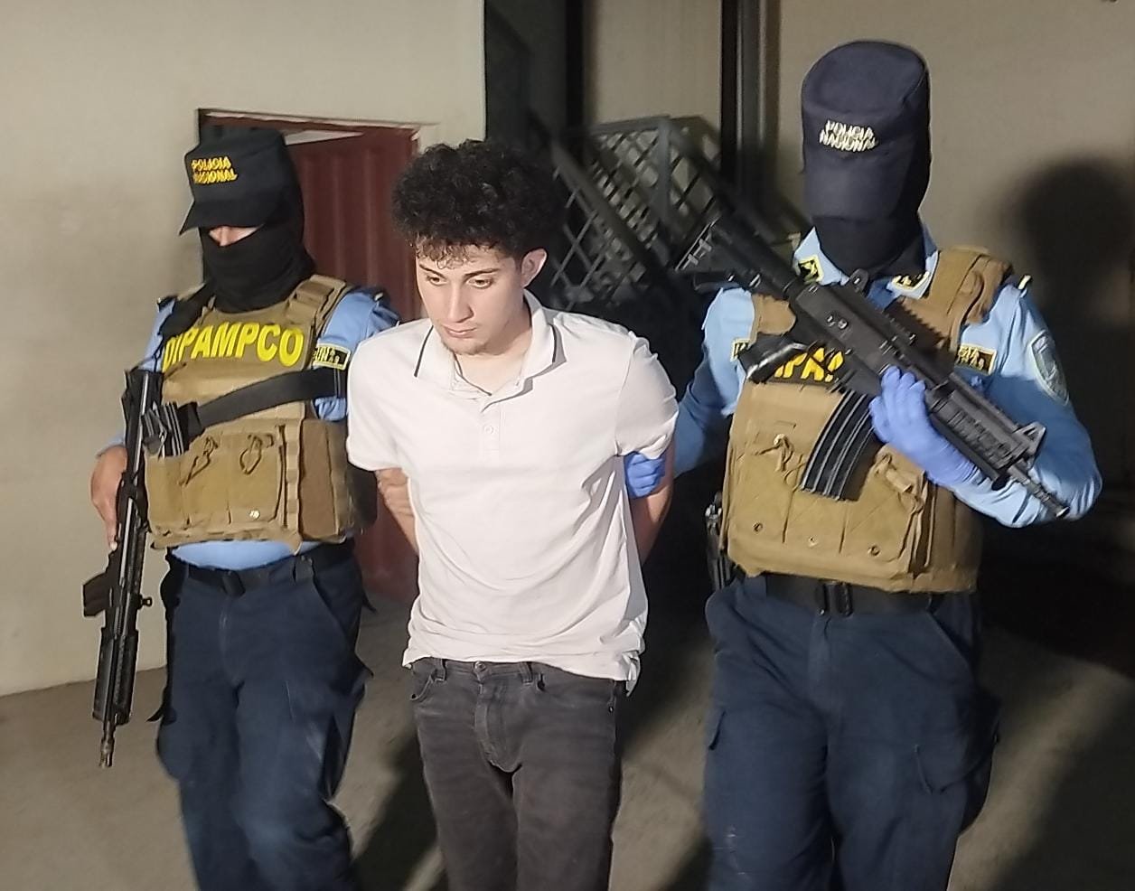 b7396a8f 08df 4c7a a0ed 8d40ad977ffe