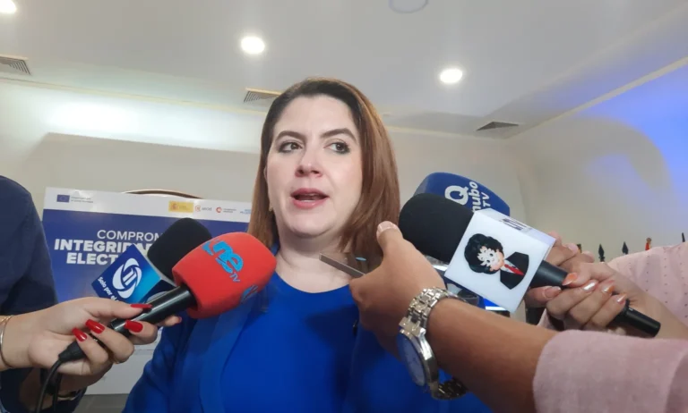 Cossette López denuncia intromisión de las Fuerzas Armadas en el transporte de maletas electorales 2 cossette lopez 1536x923.jpg 2