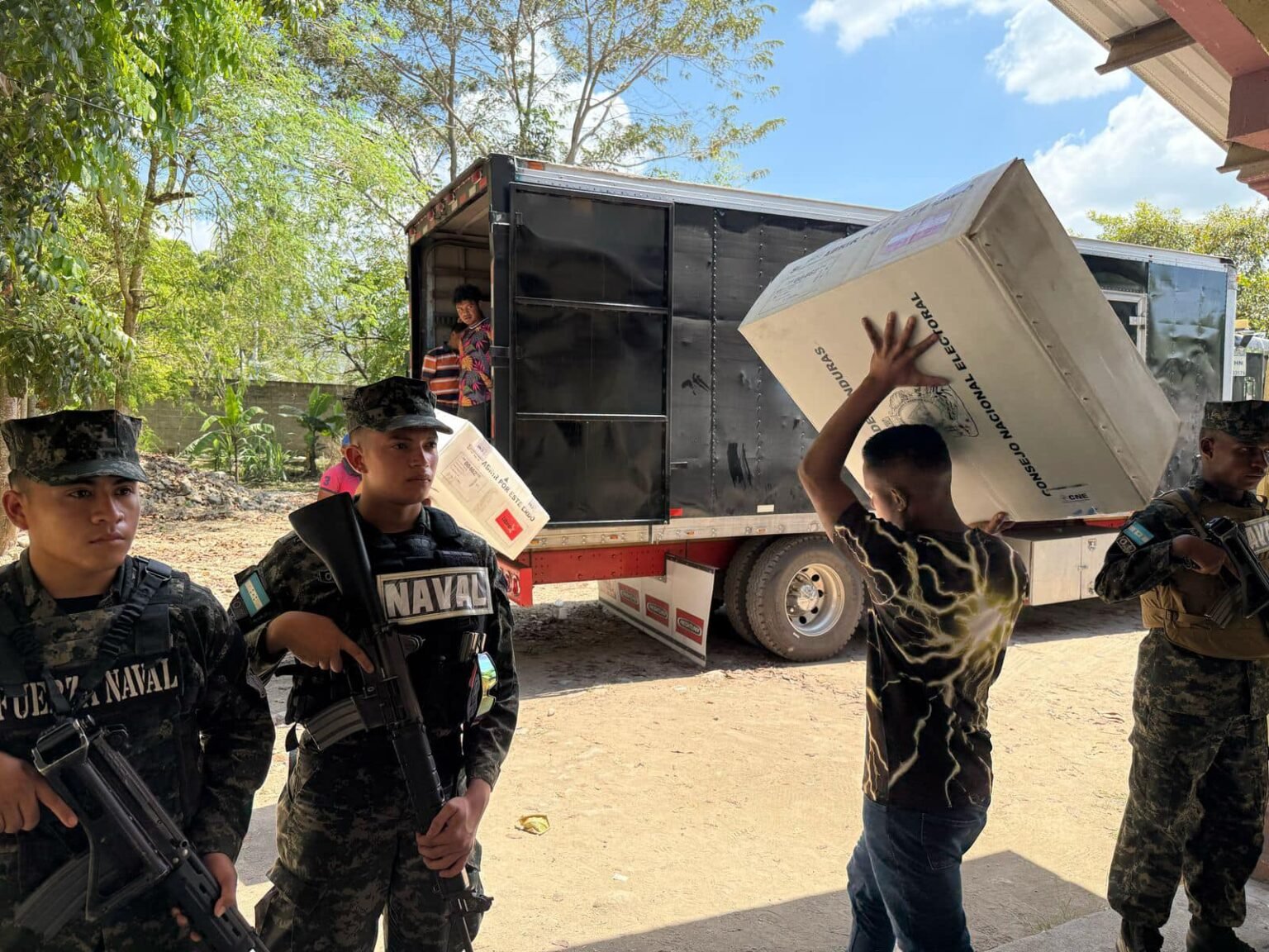 maletas electorales 1 1536x1152 1