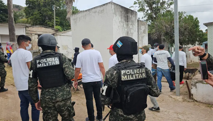 privados de libertad Cementerio General.jpg
