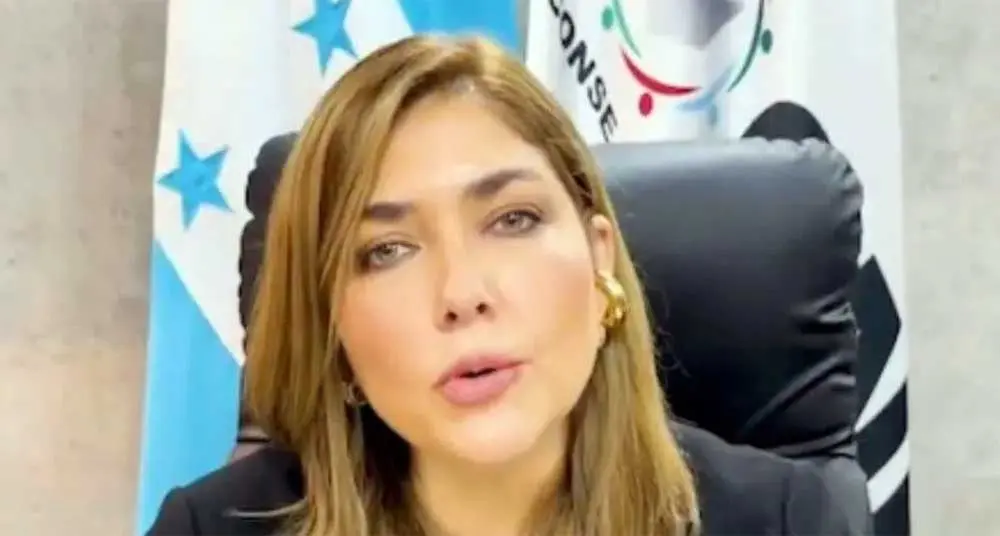 Hall denuncia presión para llevar las elecciones a los tribunales 1 Ana Paola Hall CNE.jpg