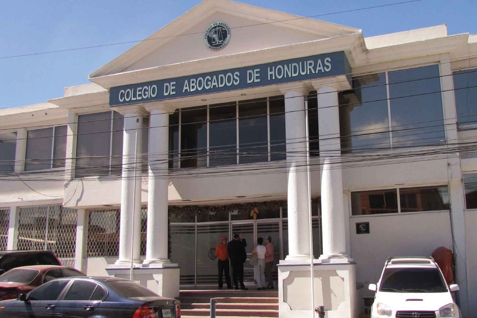 Presidente del Colegio de Abogados pide respeto a resultados electorales y transición pacífica 1 CAHE 2