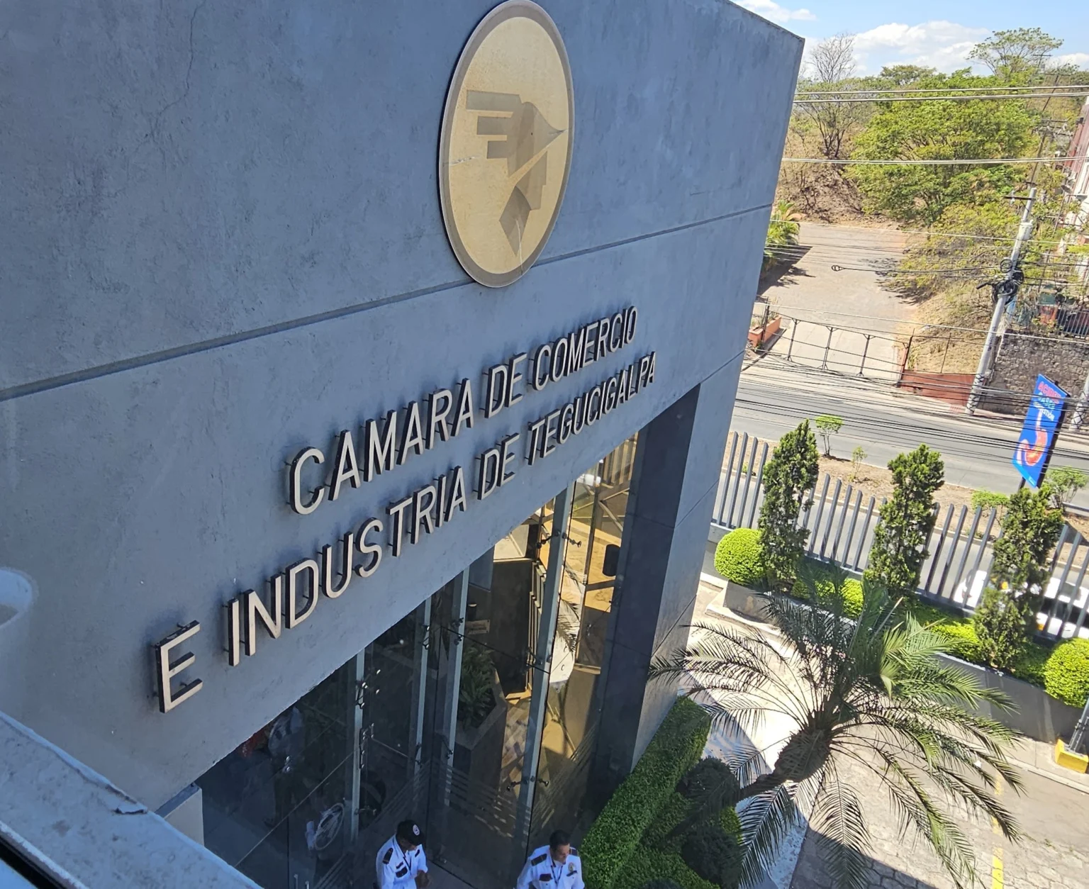 CCIT insta a las FFAA a priorizar la Constitución y mantener neutralidad 1 CCIT FACHADA 1 1536x1254.jpg 1