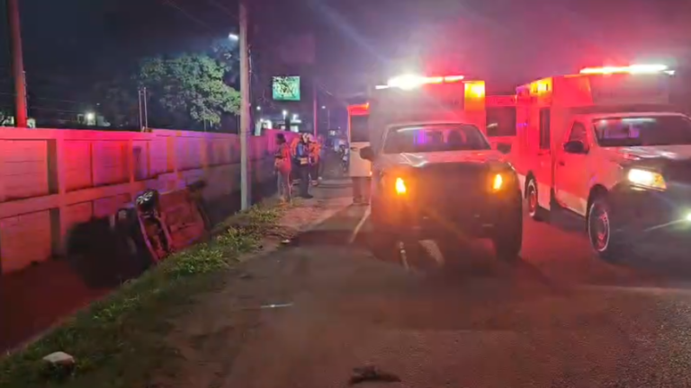 Volcamiento de camión en Villanueva deja varios heridos tras intento del conductor por evitar choque 11 Captura de pantalla 2025 12 05 063955