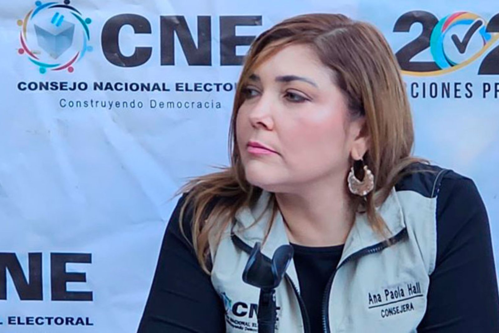 CNE corrige fallos técnicos y protege contraseñas durante transmisión electoral 1 Diseno sin titulo 20250730 110651 0000