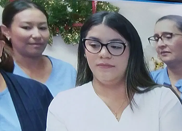 Enfermeras denuncian despidos tras compartir información electoral 3 ENFERMERA.jpg