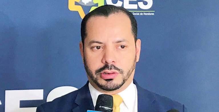 Abogados alertan que intentos de nulidad electoral amenazan la democracia 19 GUSTAVO SOLORZANO 1 1