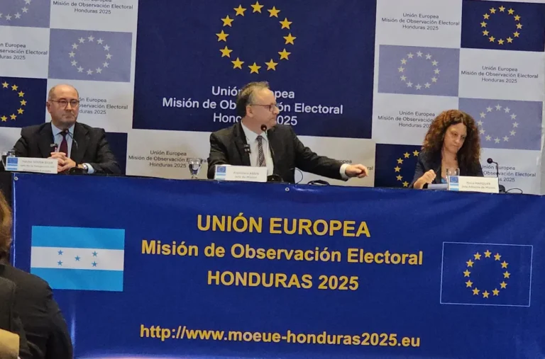 conferencia MOE UE e1764704203943.jpg