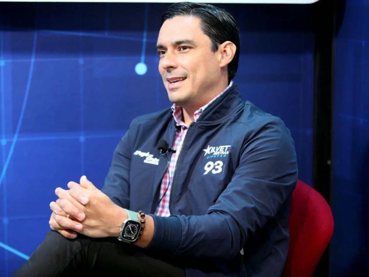 Kilvett Bertrand valora postura de las FFAA y destaca defensa del orden constitucional 1 el heraldo 1 12401899 20251027183541