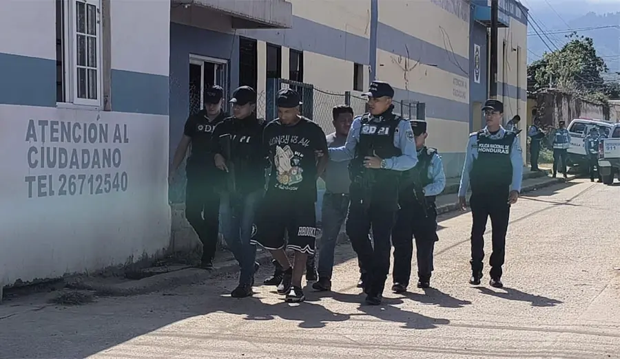 Dos detenidos por asesinato del político Óscar Bustillo en Yoro 1 sospechosos crimen Oscar Bustillo.jpg