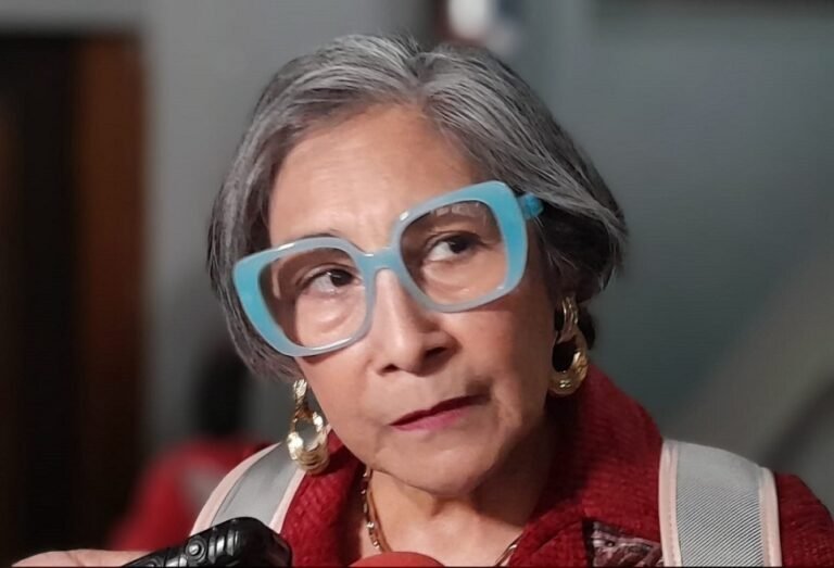 Maribel Espinoza pide mantener intactos los símbolos nacionales 3 A1 3