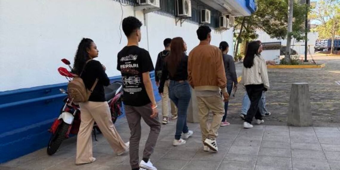Con entusiasmo y expectativas arranca nuevo periodo academico en la UNAH 1140x570 1