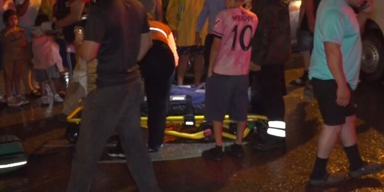 Conductor se da a la fuga tras levantar a motociclista en la 27 calle Movil Emergencia SPS 750x375 1