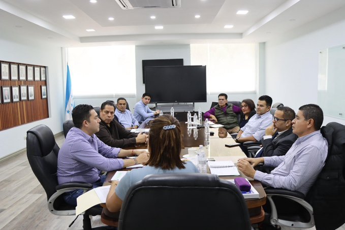 Juan Diego Zelaya impulsa Mesa Técnica para agilizar permisos y mejorar infraestructura 3 G S6wIIW4AEZeiS