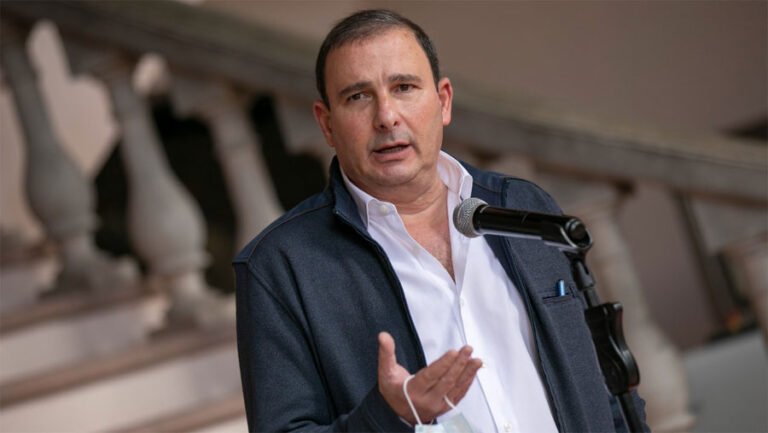 Gobierno debe dejar pagada deuda con contratistas, advierte Sikaffy 23 Juan Carlos Sikaffy