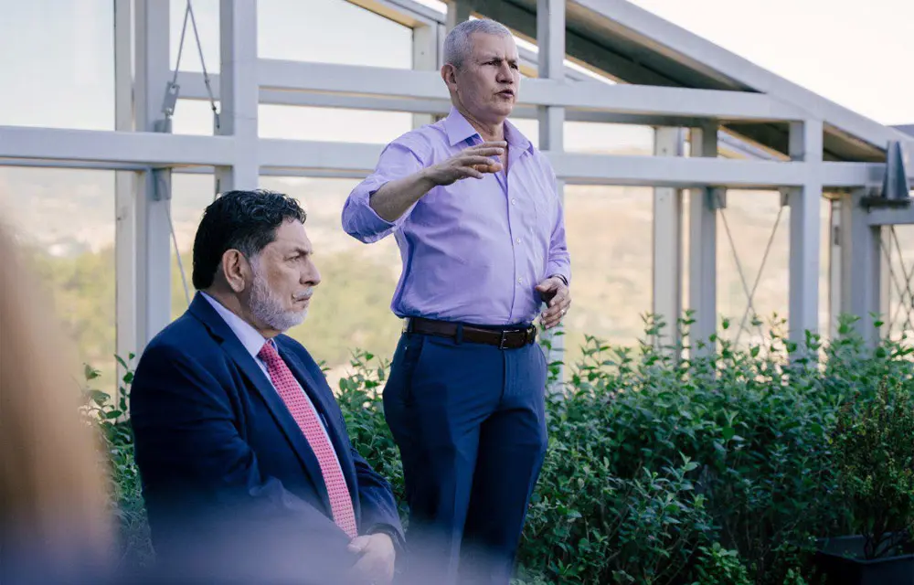 Roosevelt Hernandez Defensa.jpg