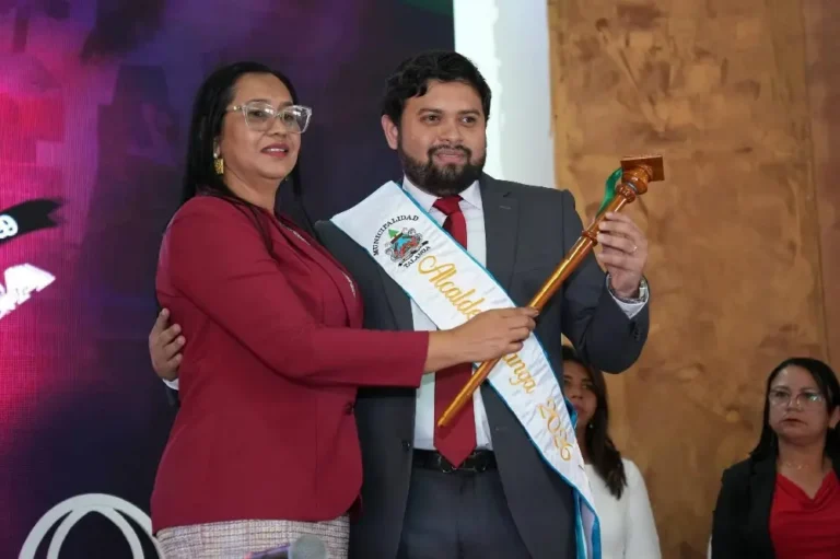 Banegas se juramenta en Talanga pese a recuento que lo dejó sin triunfo 19 Rudy Banegas hijo.jpg