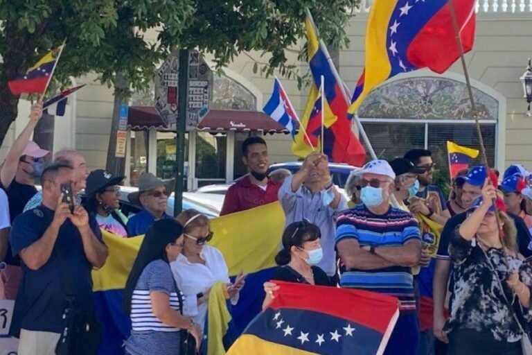 Venezolanos Miami Dade
