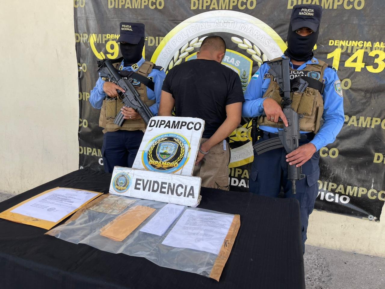 Cae “El Chacal” por extorsión mientras trabajaba como conductor de cisterna en Comayagüela 1 acd786ea 5466 4b63 b9e7 9d9cb01e700f