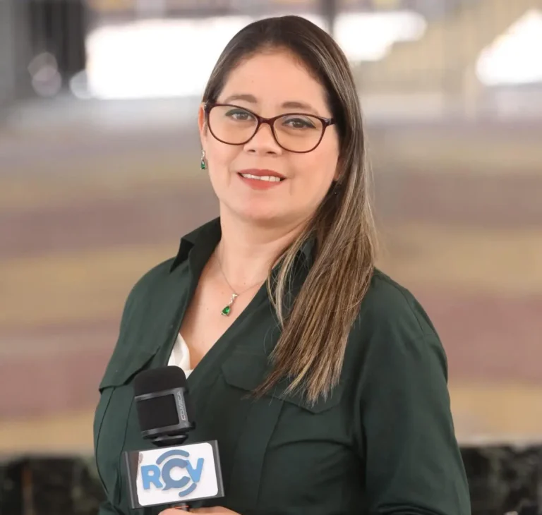 Periodista hondureña denuncia agresión de colectivos de Libre por cubrir noticias 17 claudia caceres1 e1768941274947.jpg