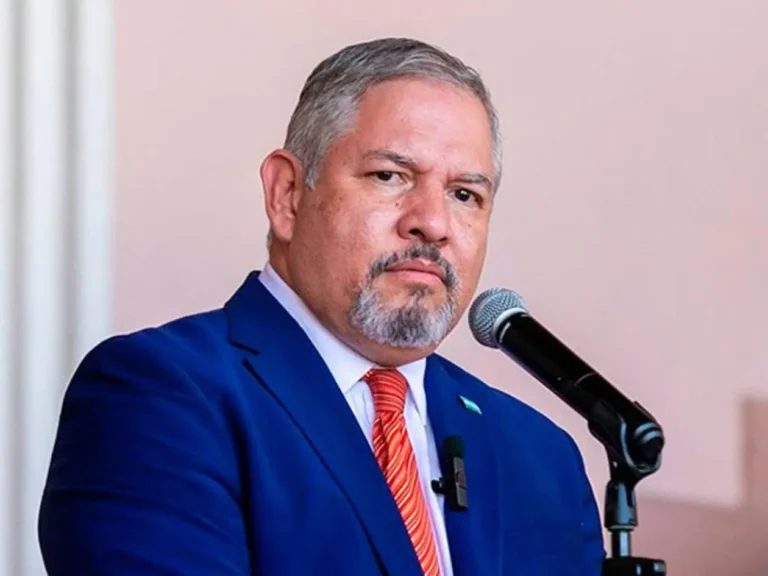 Analista cuestiona nombramiento de Enrique Reina en Fosede 2 el heraldo 22 13358565 20260127195716