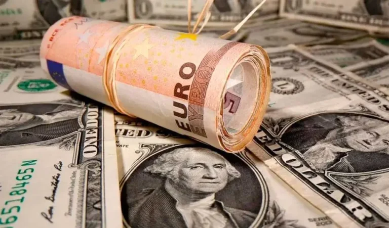 Euro se mantiene estable ante dólar mientras Alemania registra fuerte caída manufacturera 5 euro dolar.jpg 1