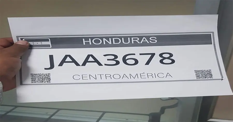 Gobierno entrante heredará caos por falta de placas vehiculares 1 placa vehicular.jpg