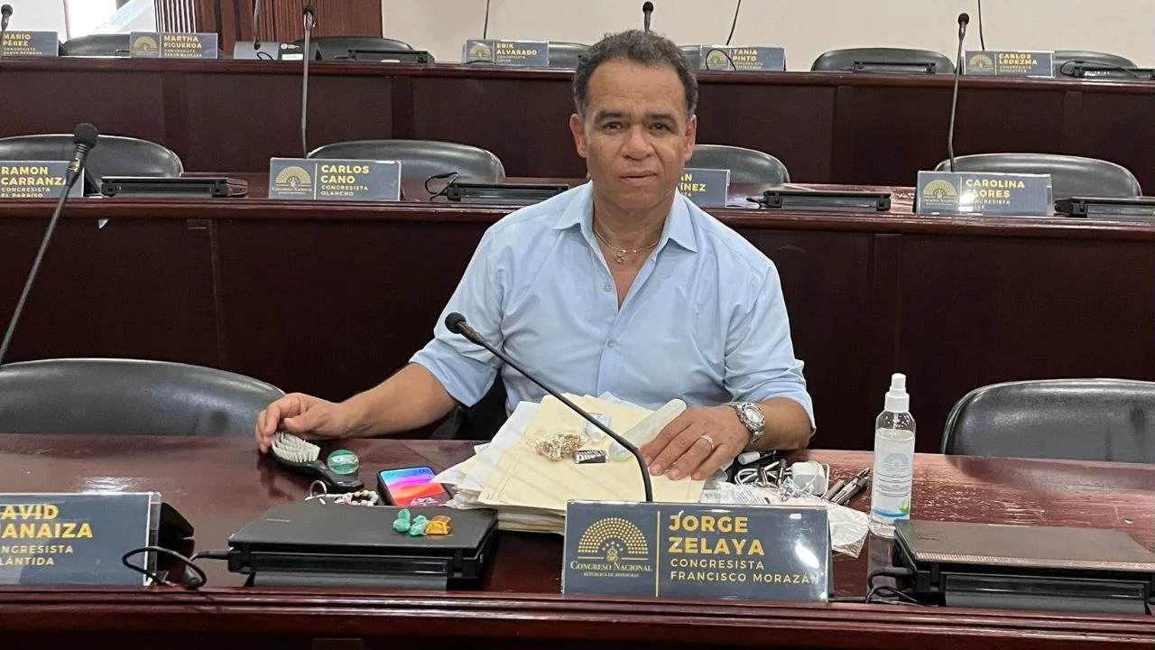 principal jorge zelaya despedida congreso