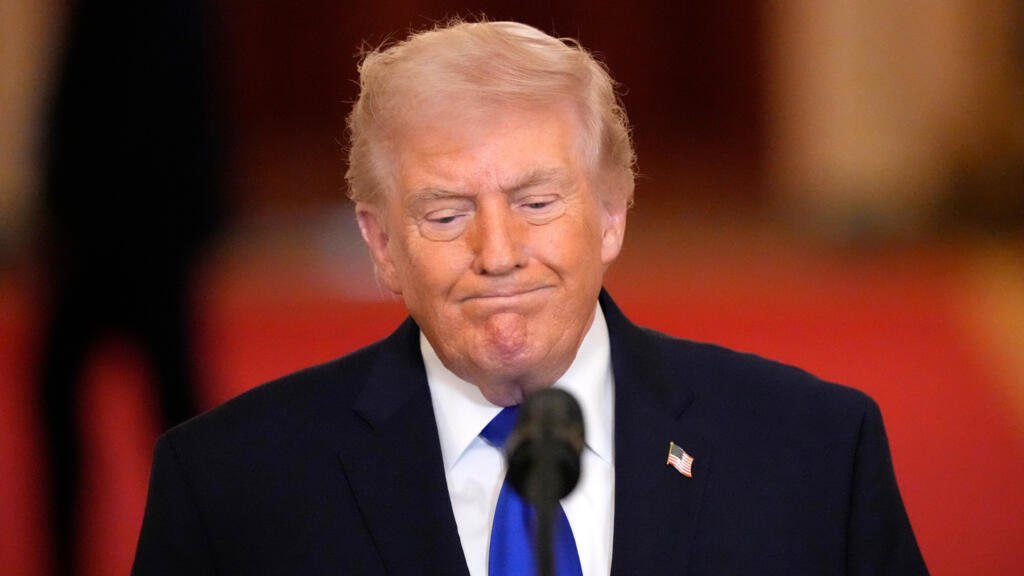 Demócratas buscan que Trump rinda cuentas ante el Congreso por vínculos con Epstein 1 AP26054559569943