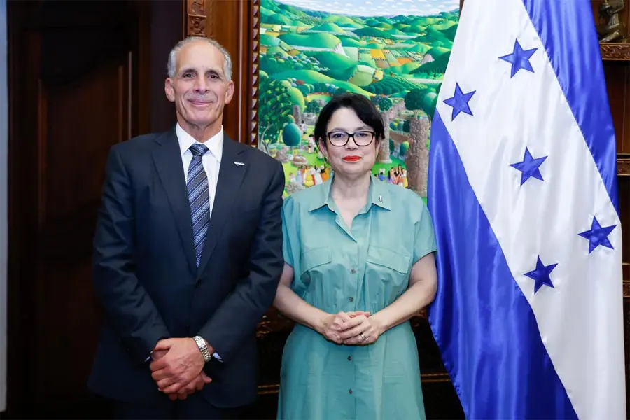 Ada Maria Mejia Signorelli.jpg