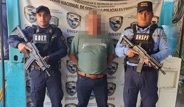 Guatemalteco es detenido en frontera hondureña con 19 mil dólares ocultos 1 CAPTURAS.jpg 1