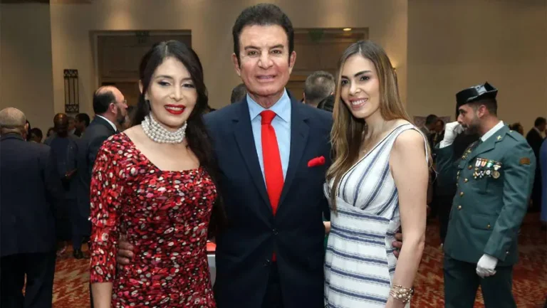 Iroshka Elvir Salvador Nasralla Alia Kafati.jpg