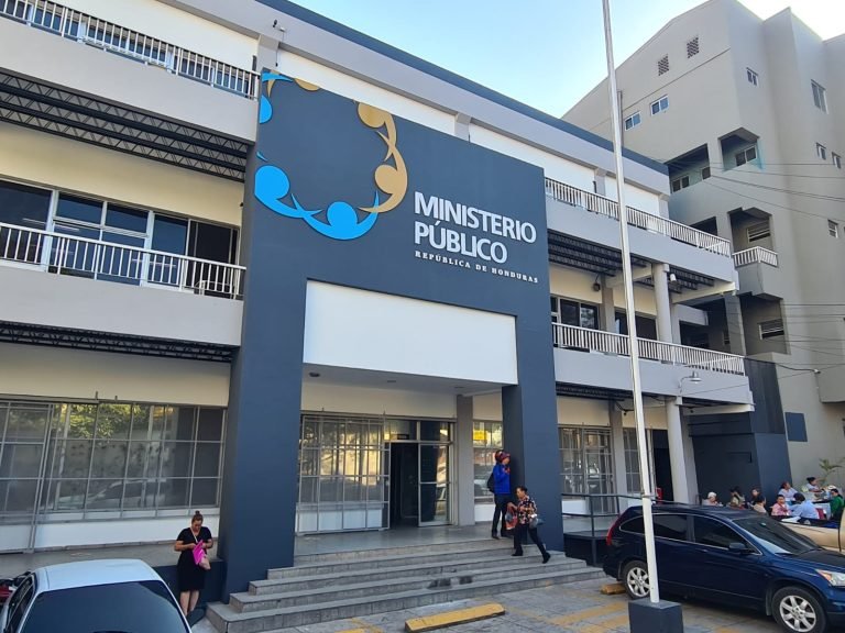 Fiscalía pone bajo la lupa a alcaldías e instituciones por presuntos delitos 3 LOMAS PLAZA II 03 768x576 1