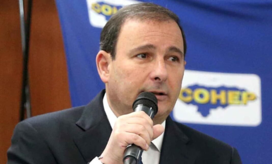 Principal Juan Carlos Sikaffie 1068x647 1