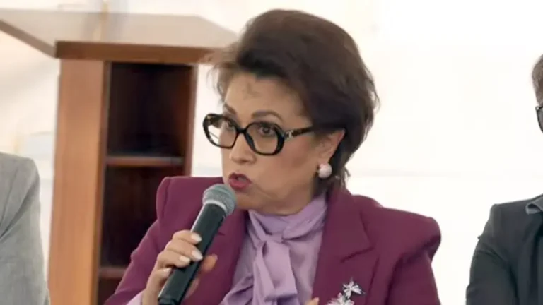 Rebeca Raquel Obando Cenizas1.jpg