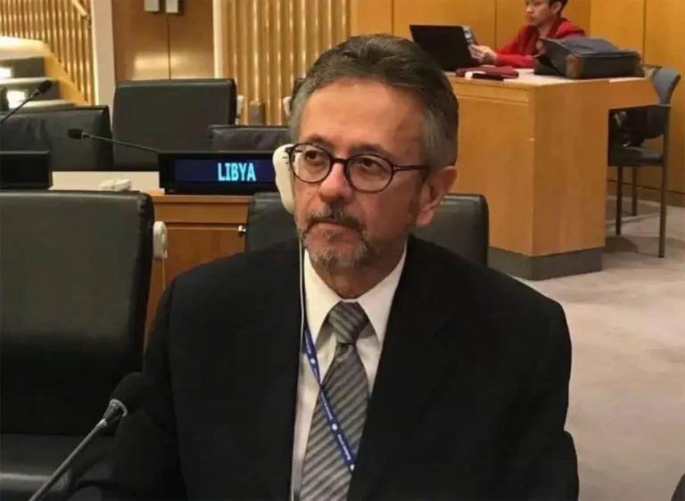 Roberto Flores Bermudez 1.jpg