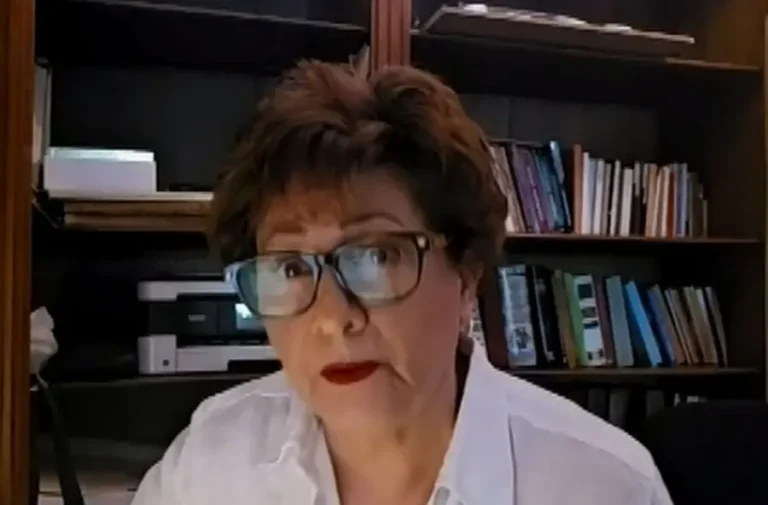 Ruth Lafosse.jpg 1