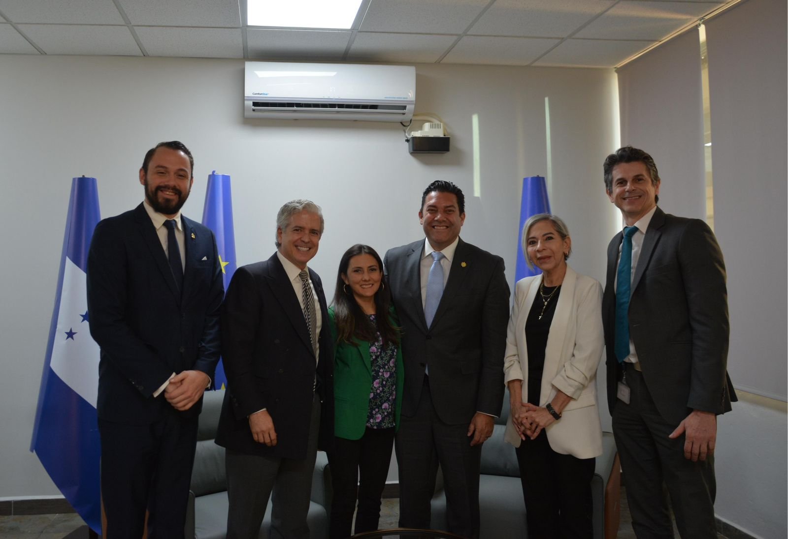 a455674b 1bc7 49fe 9215 7cd75f4d0382