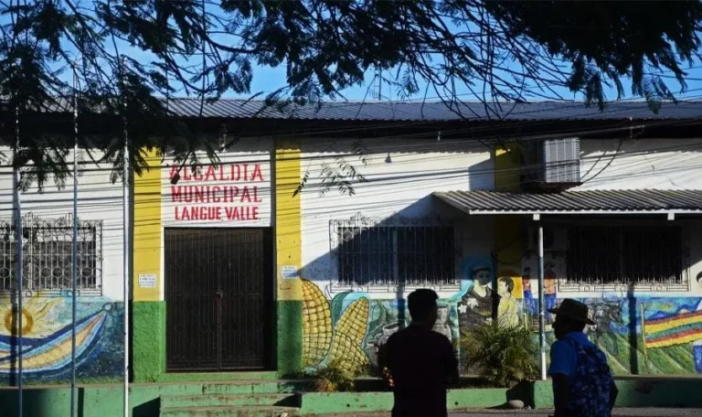 Demanda millonaria deja en jaque a la municipalidad de Langue 4 alcaldia Langue Valle.jpg