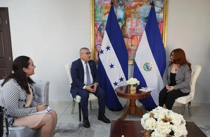 el salvador y honduras.jpg