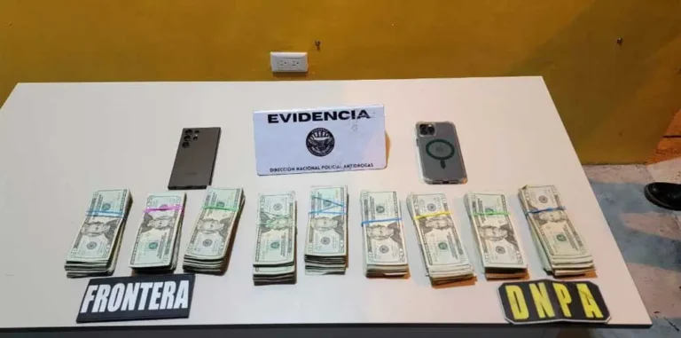 guatemalteco don dolares2.jpg