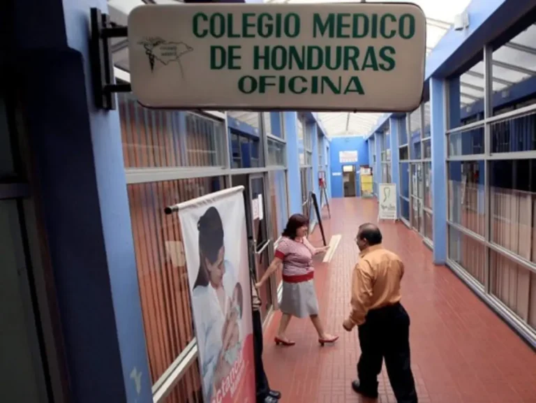 Médicos rechazan cobros partidarios para optar a plazas en Salud 2 Colegio Medico de Honduras