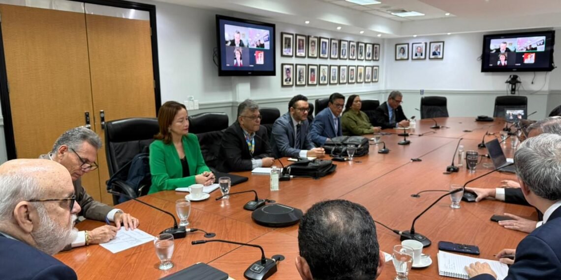COHEP propone estrategias para proteger mercado de combustibles ante crisis internacional 1 Gobierno junto a empresarios y otros sectores buscan frenar impacto en combustibles por conflicto en Medio Oriente 1140x570 1