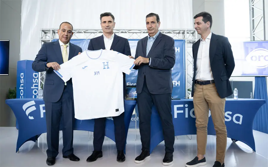 José Francisco Molina, nuevo director técnico de la Selección de Honduras rumbo al Mundial 2030 1 Jose Francisco Molina Honduras 03 03 26.jpg